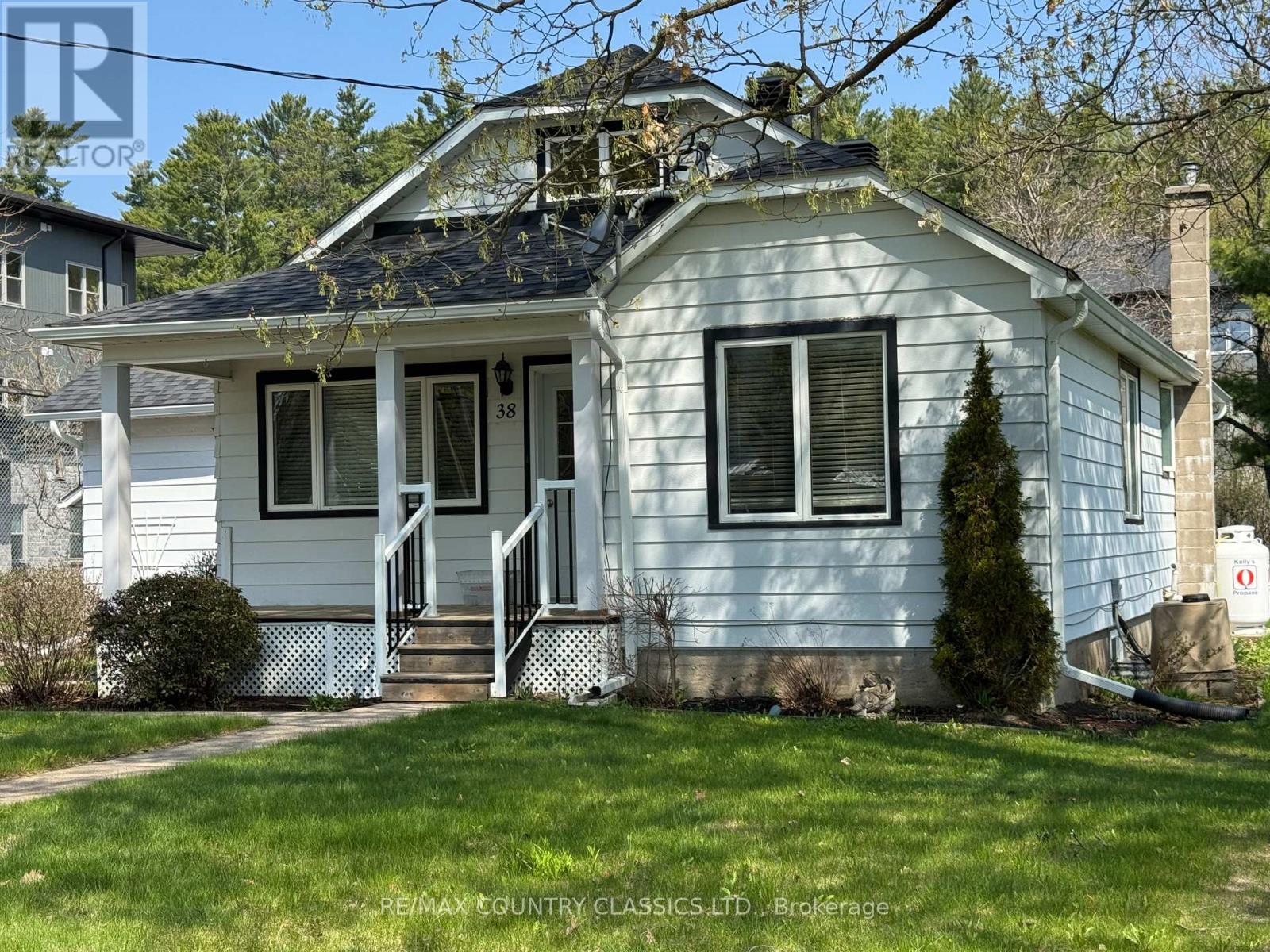 38 FLINT AVENUE - Image 3