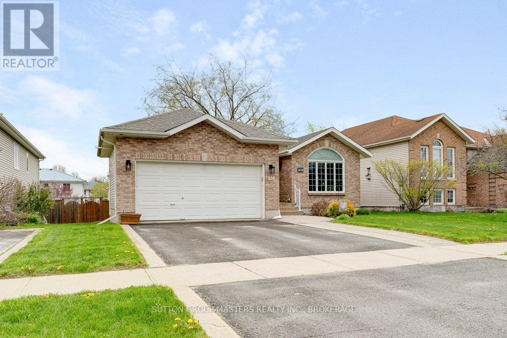 530 SACKVILLE CRESCENT - 39