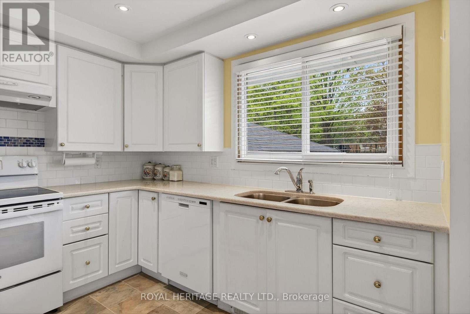 1337 FRANKLIN DRIVE W - 19
