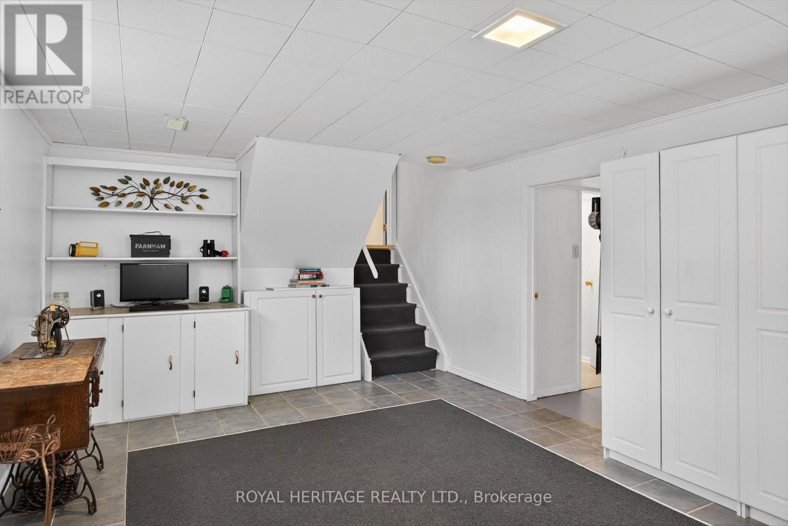 1337 FRANKLIN DRIVE W - 32