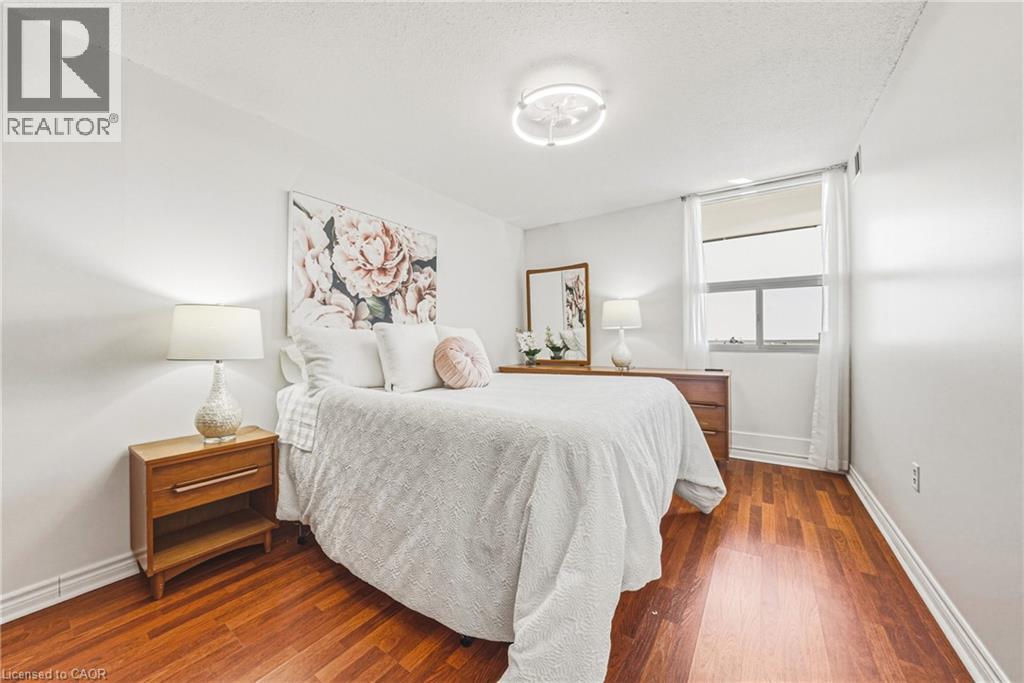 #705 2055 UPPER MIDDLE Road - 16