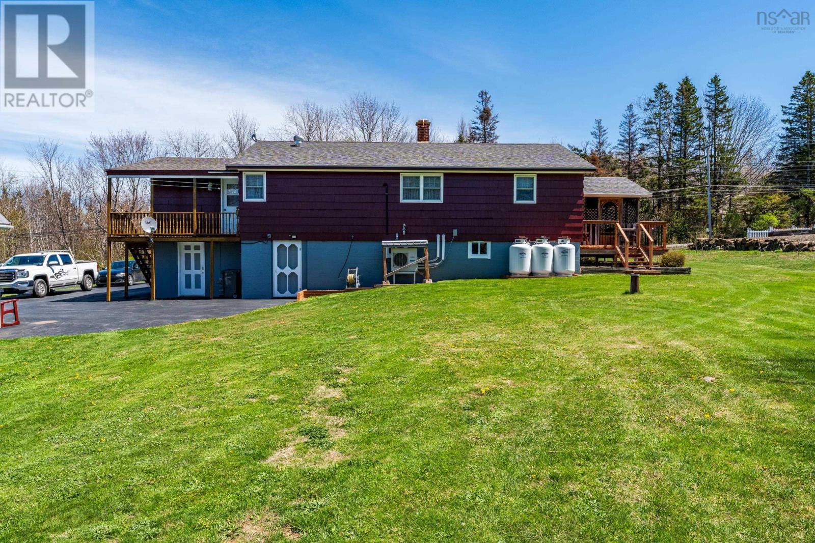 987 Parker Mountain Road - 5