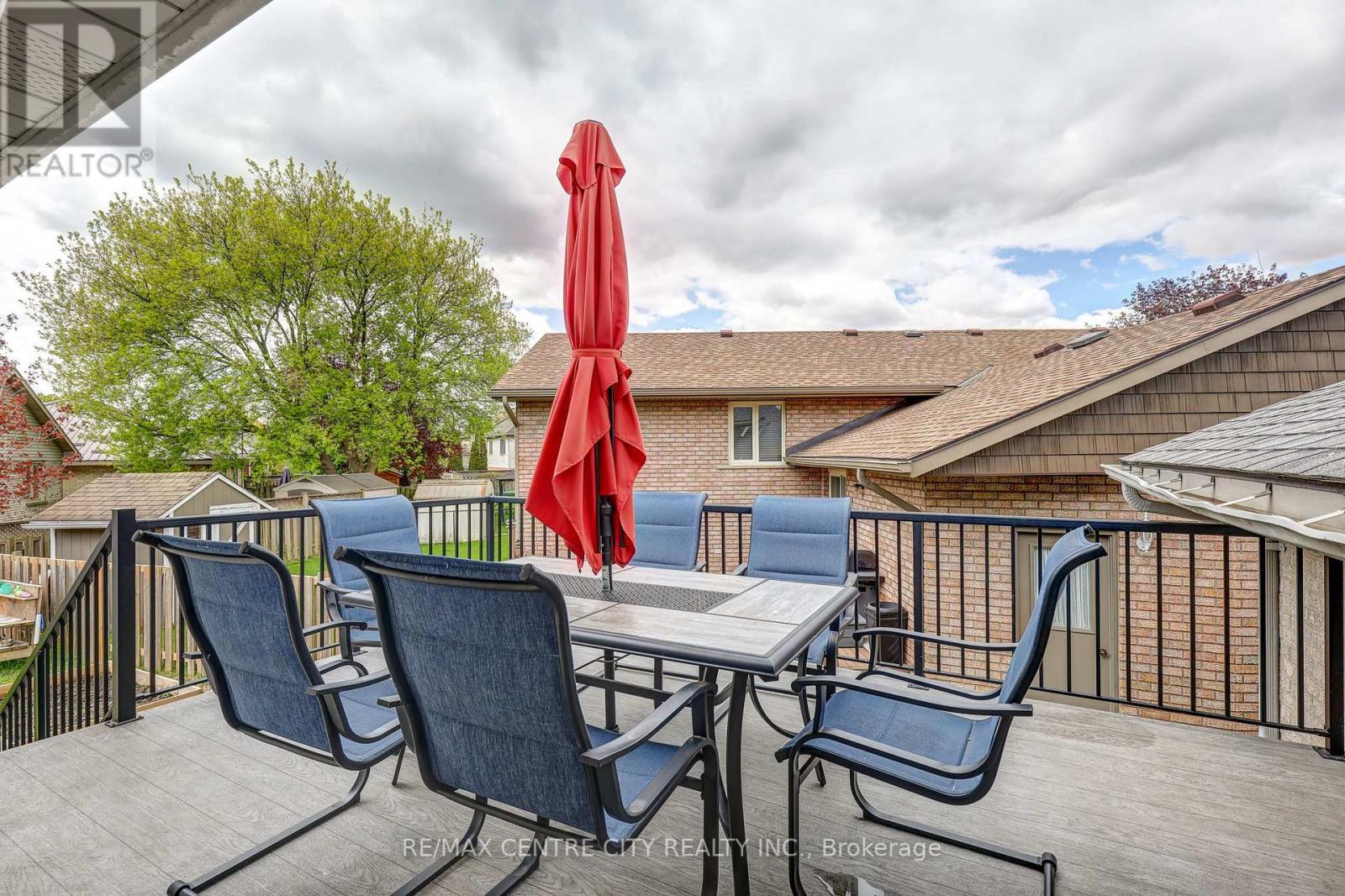 43 SINCLAIR CRESCENT - 35