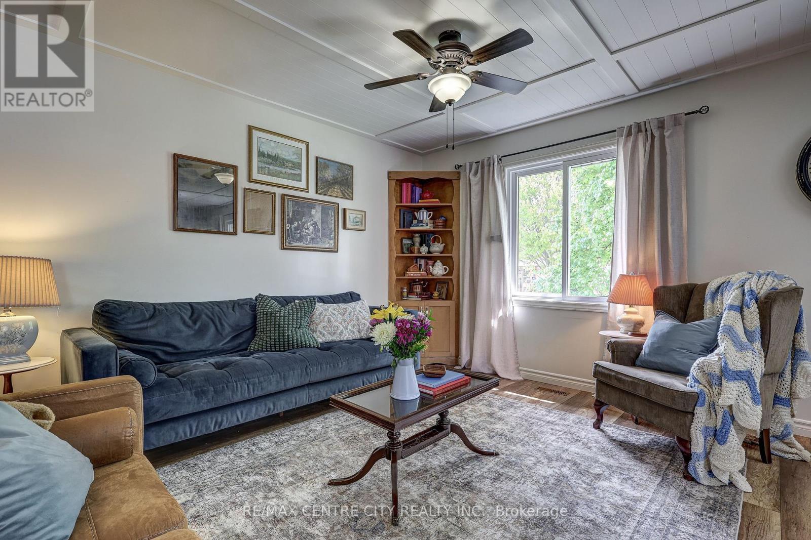 142 DUFFERIN STREET - 10