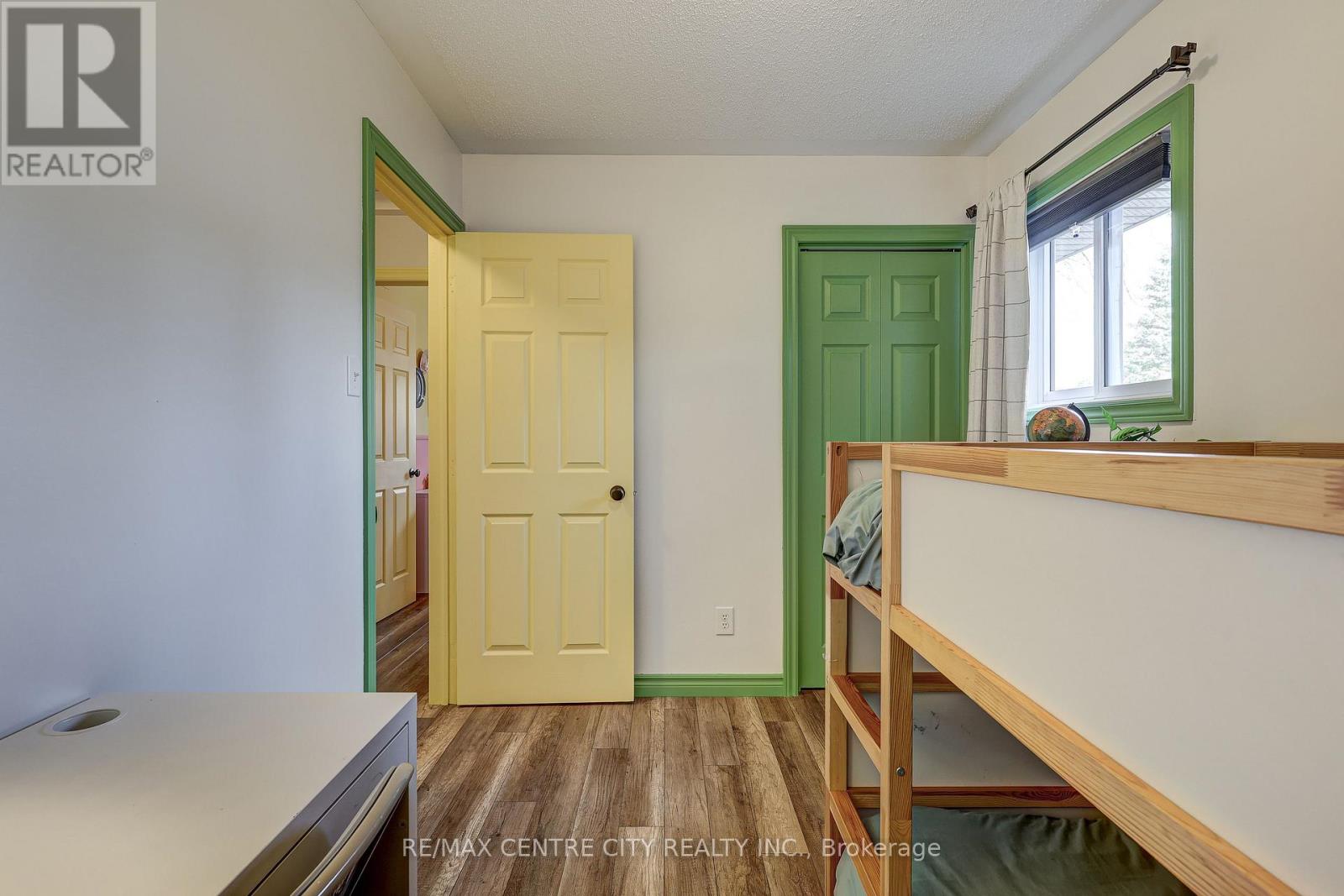 142 DUFFERIN STREET - 19