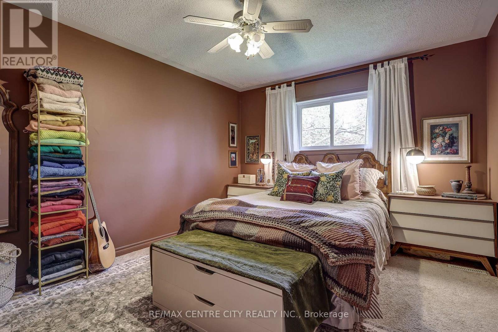 142 DUFFERIN STREET - 22