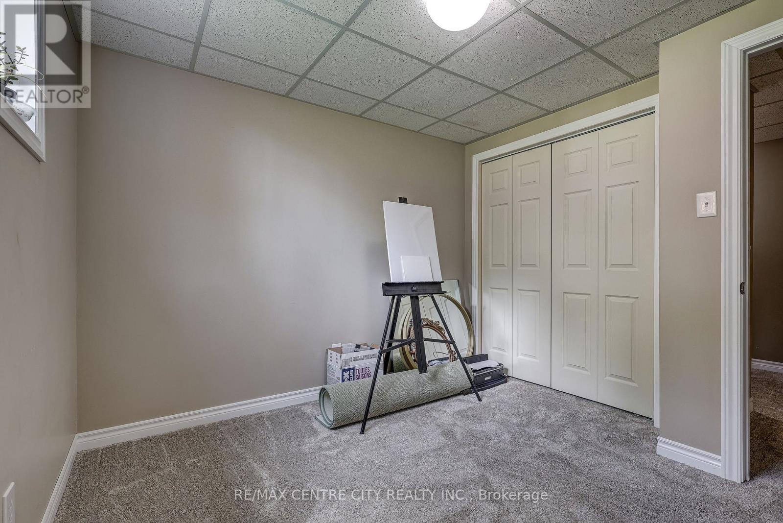 142 DUFFERIN STREET - 27