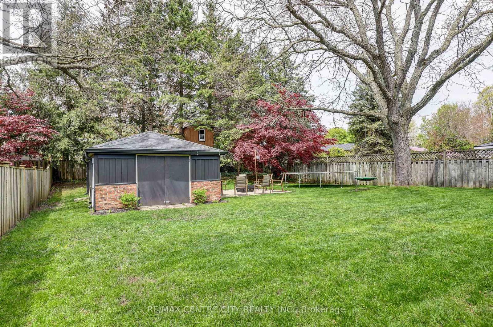 142 DUFFERIN STREET - 35