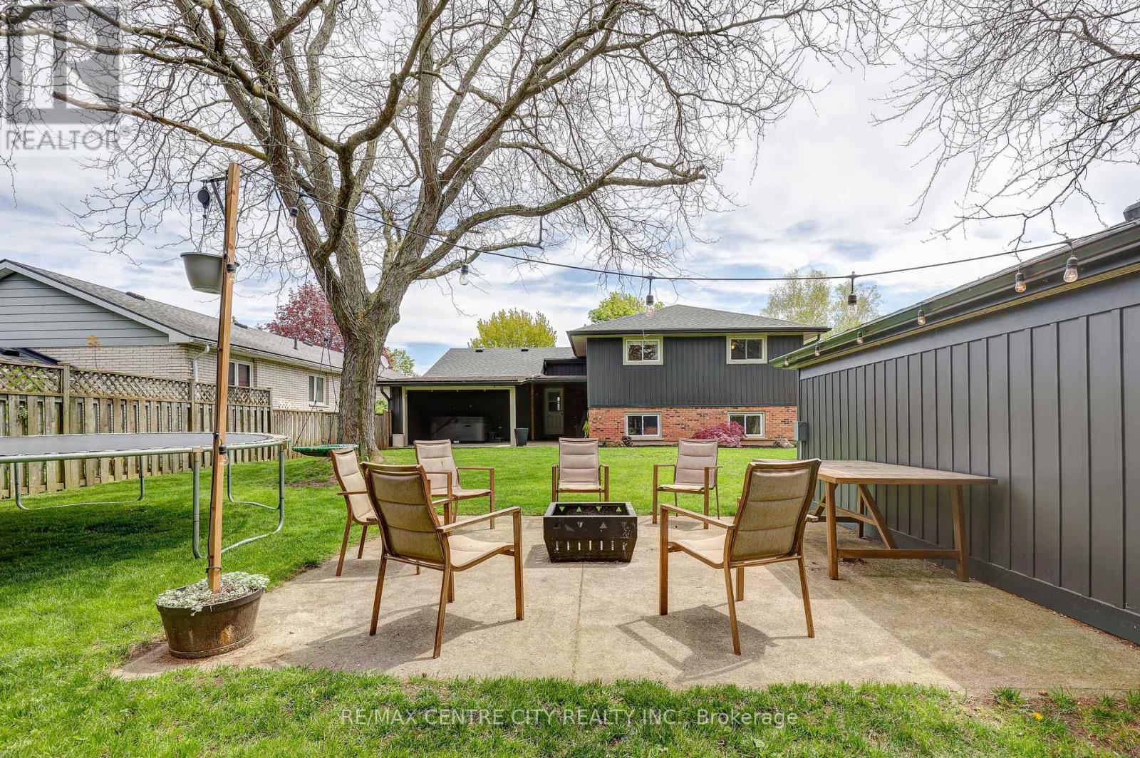 142 DUFFERIN STREET - 39