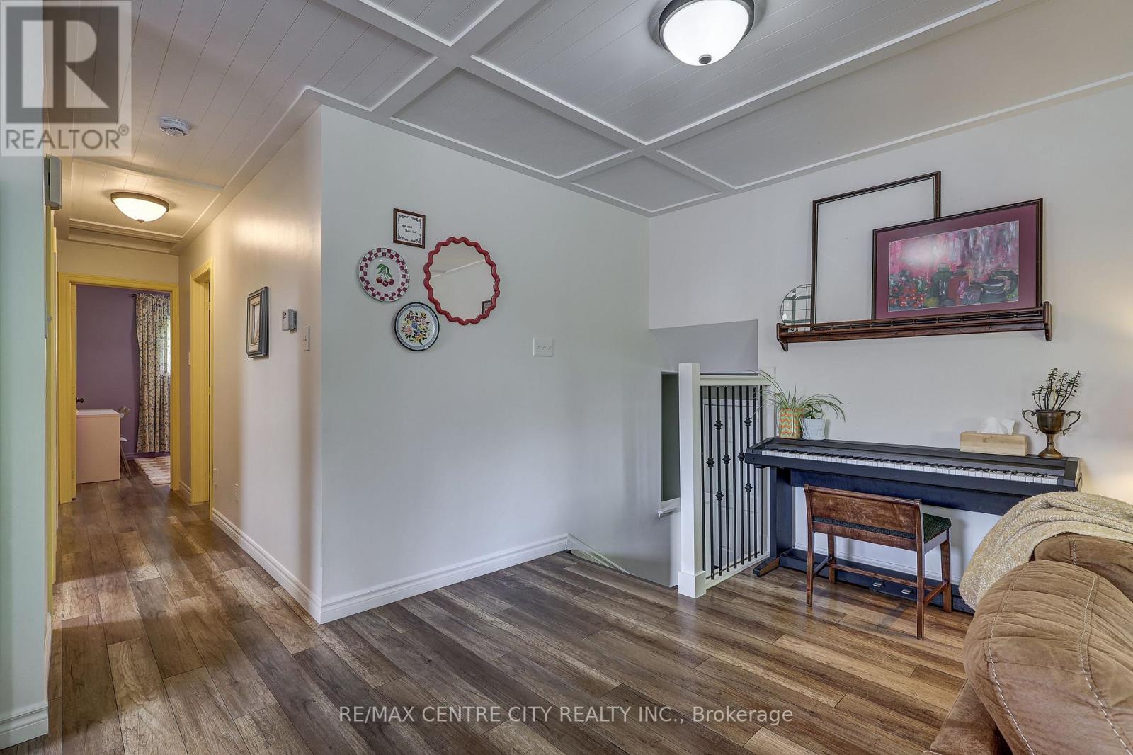 142 DUFFERIN STREET - 7