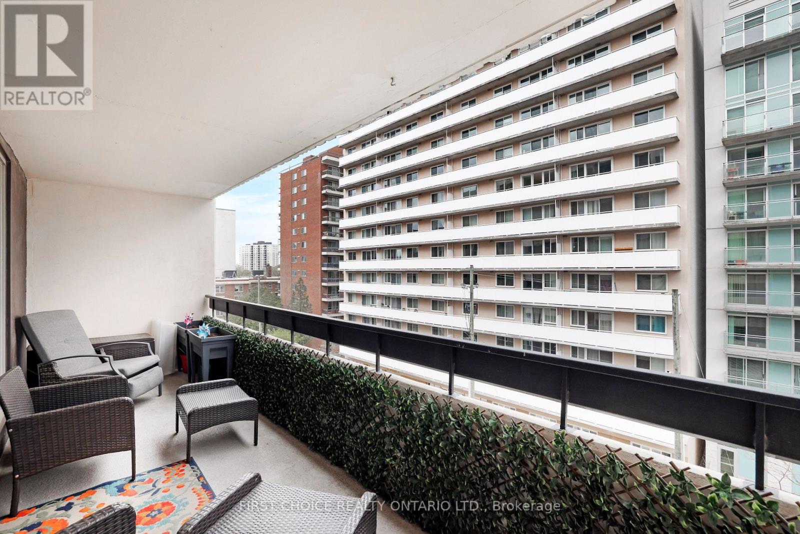 #703 141 SOMERSET STREET W - 21