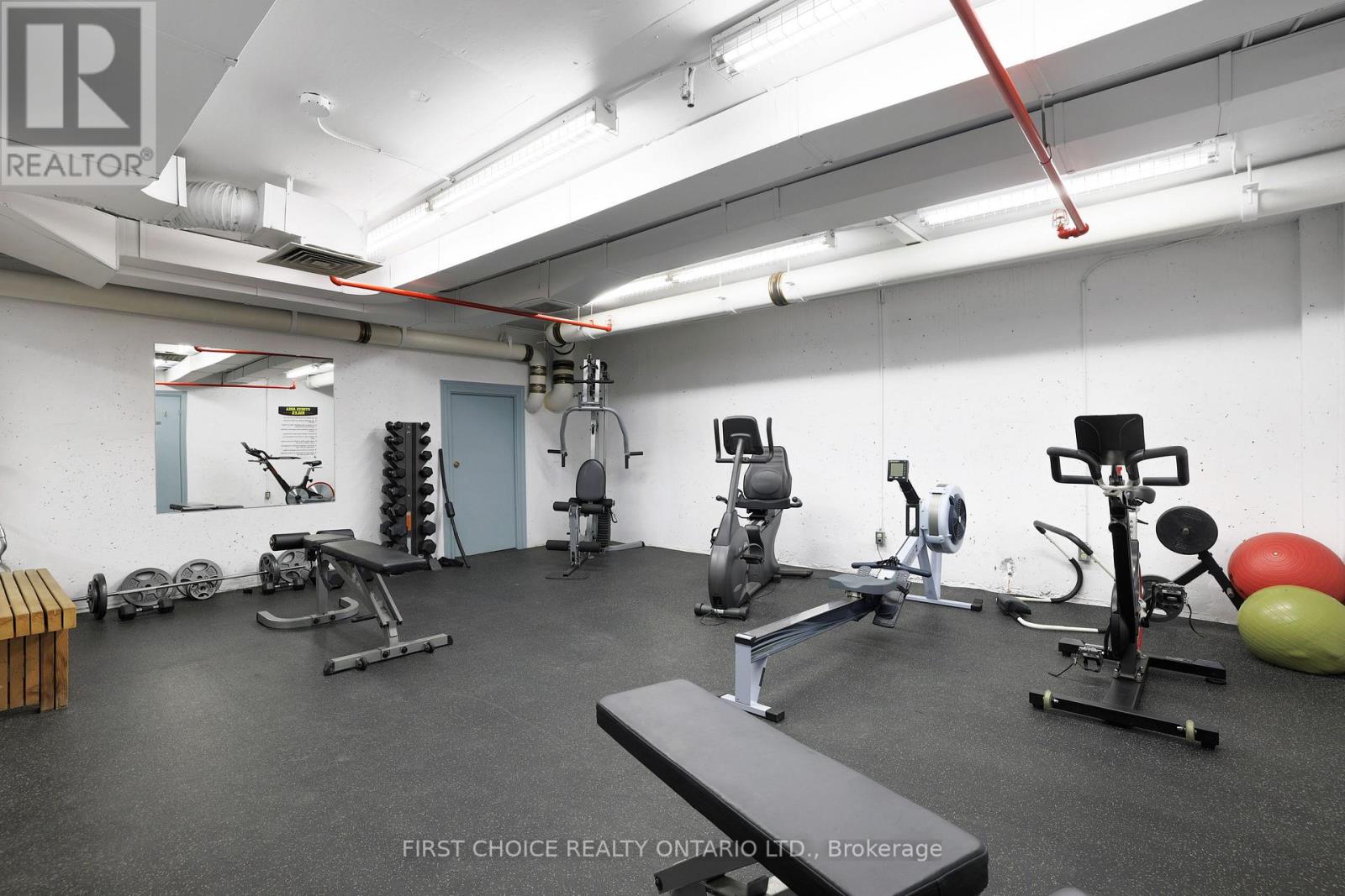 #703 141 SOMERSET STREET W - 24