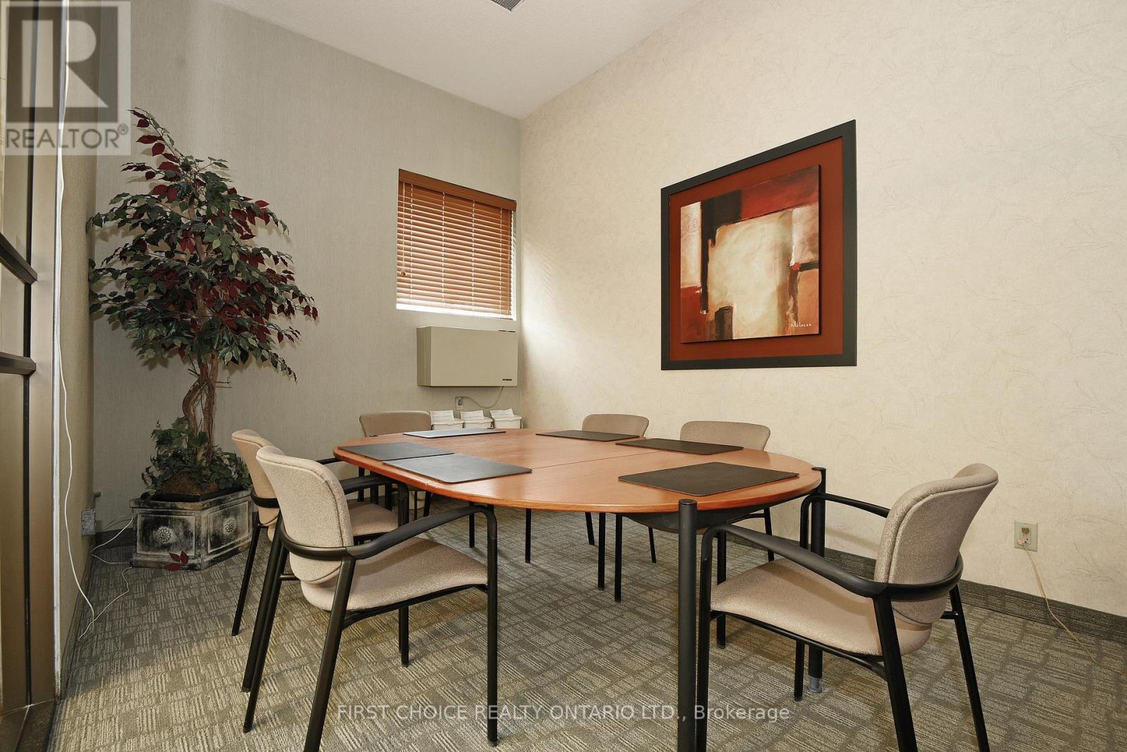 #703 141 SOMERSET STREET W - 27