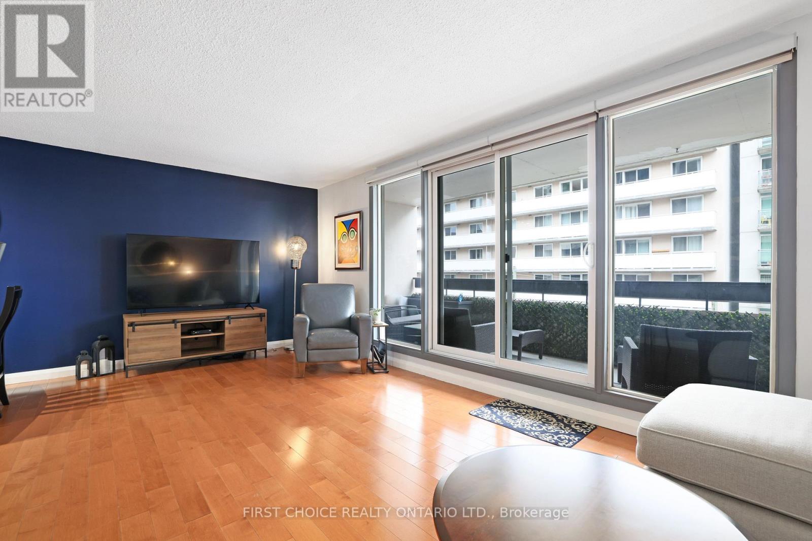 #703 141 SOMERSET STREET W - 8