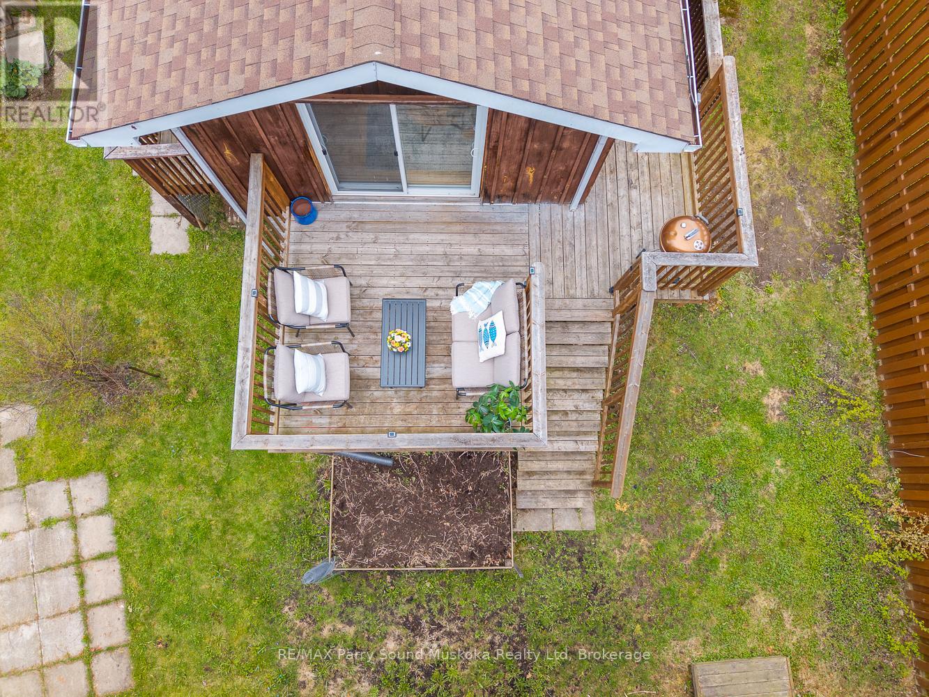 23 HIGHLAND CRESCENT - 33