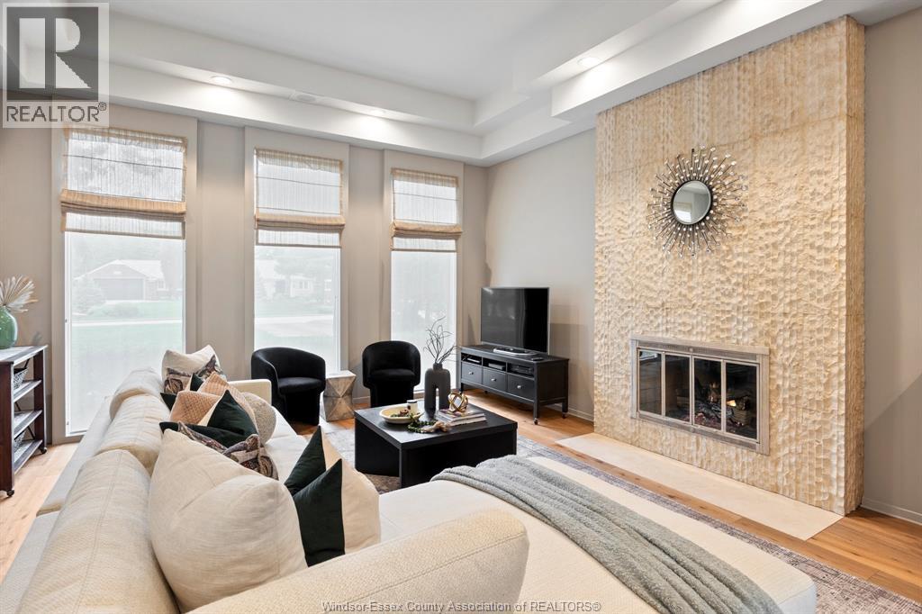 3521 OUELLETTE, Windsor, Ontario, N9E3M3 — Photo 5