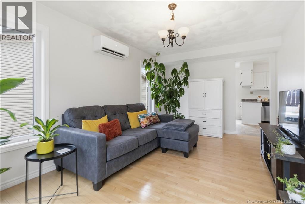 570 Mclaughlin - 11