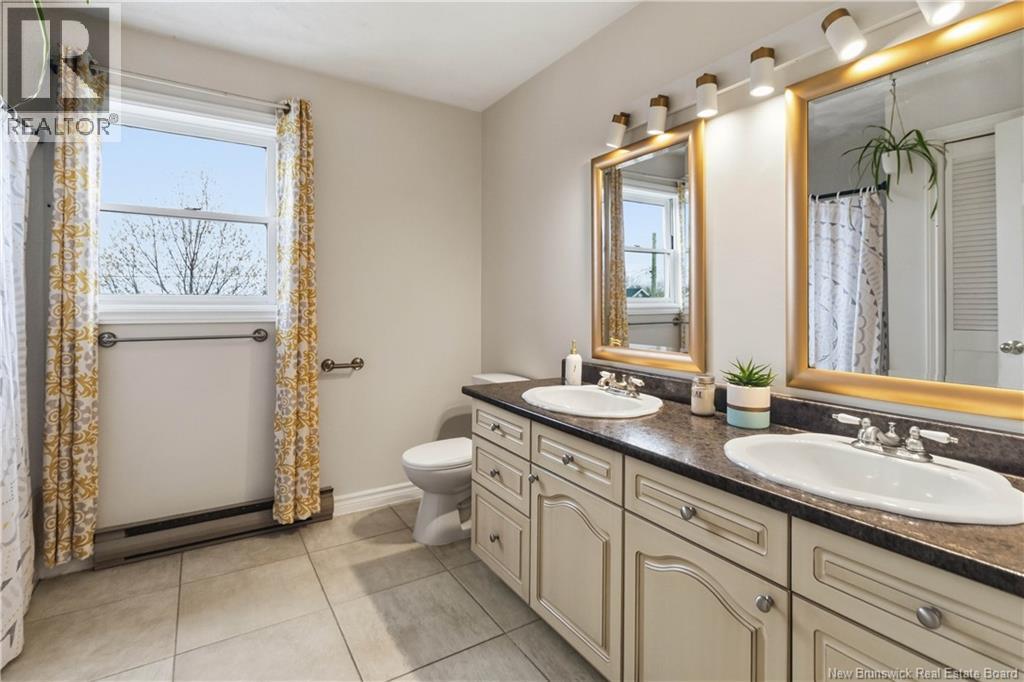 570 Mclaughlin - 30