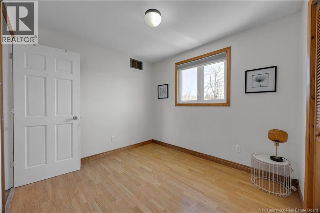 235 McArthur Road - 15