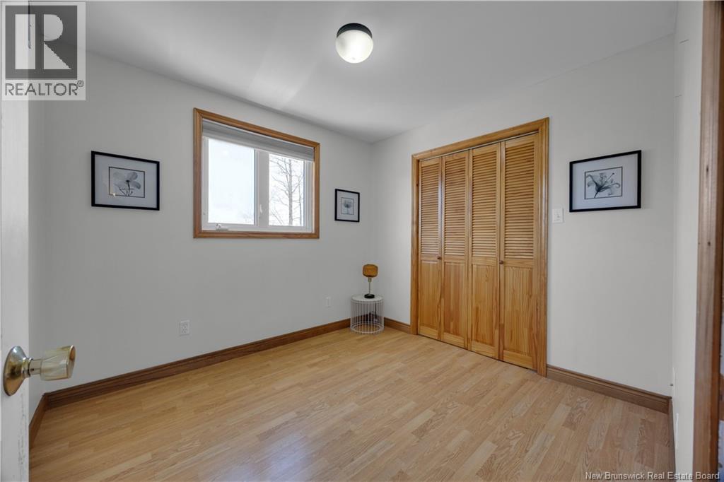235 McArthur Road - 17