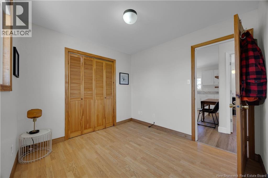 235 McArthur Road - 18