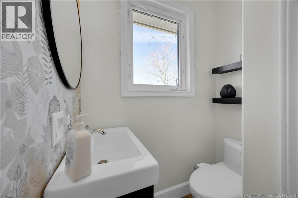 235 McArthur Road - 19
