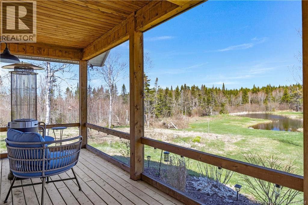 235 McArthur Road - 33