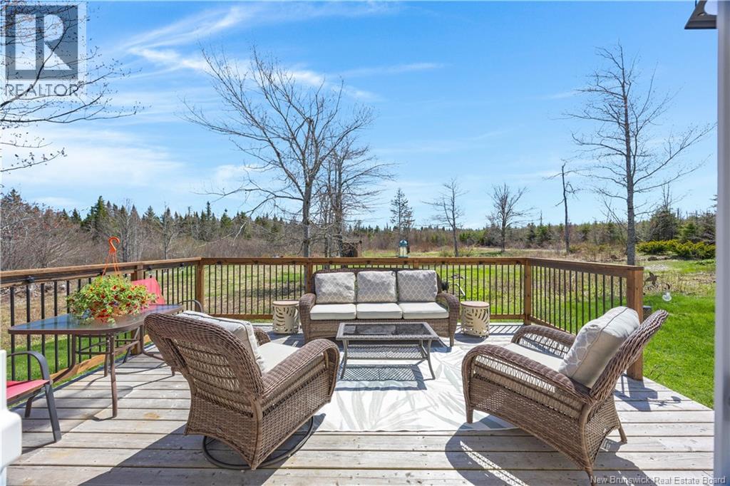 235 McArthur Road - 34