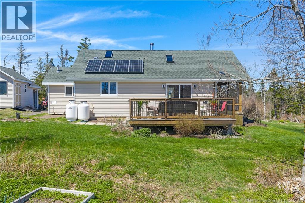 235 McArthur Road - 35