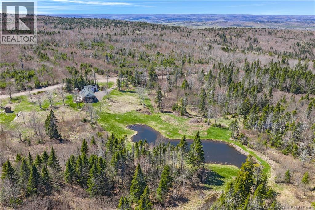 235 McArthur Road - 44