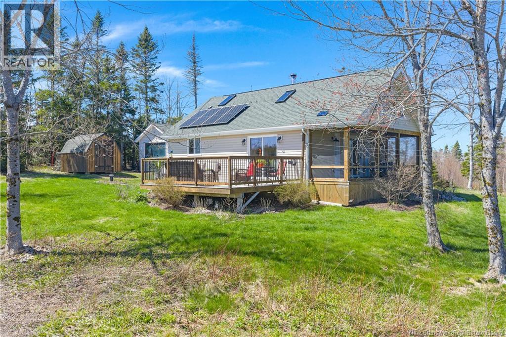 235 McArthur Road - 5