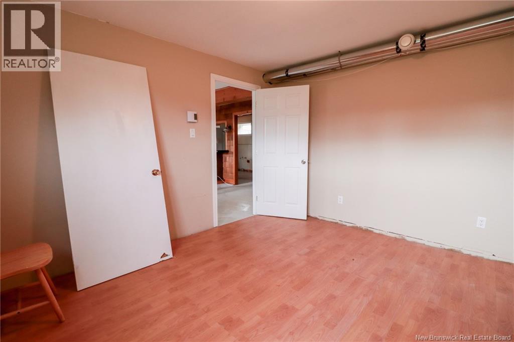 369 Hampton Road - 32