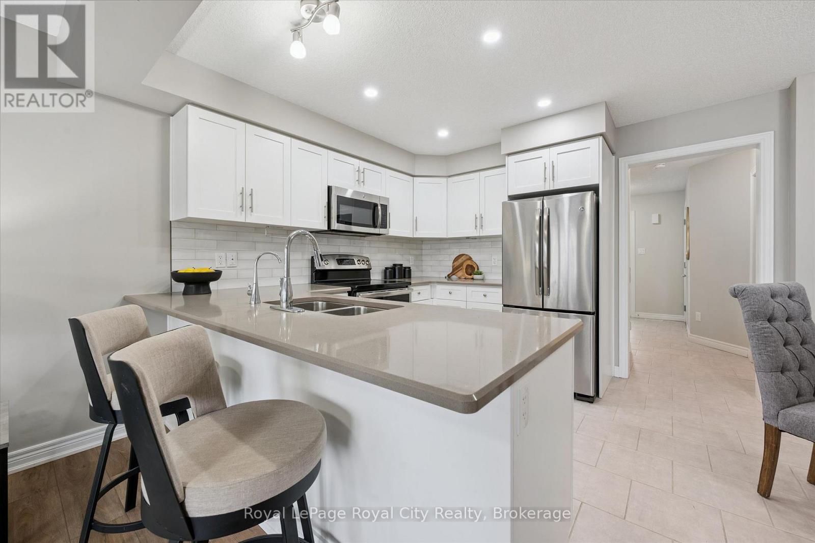 5 SANDYBAY AVENUE - 11