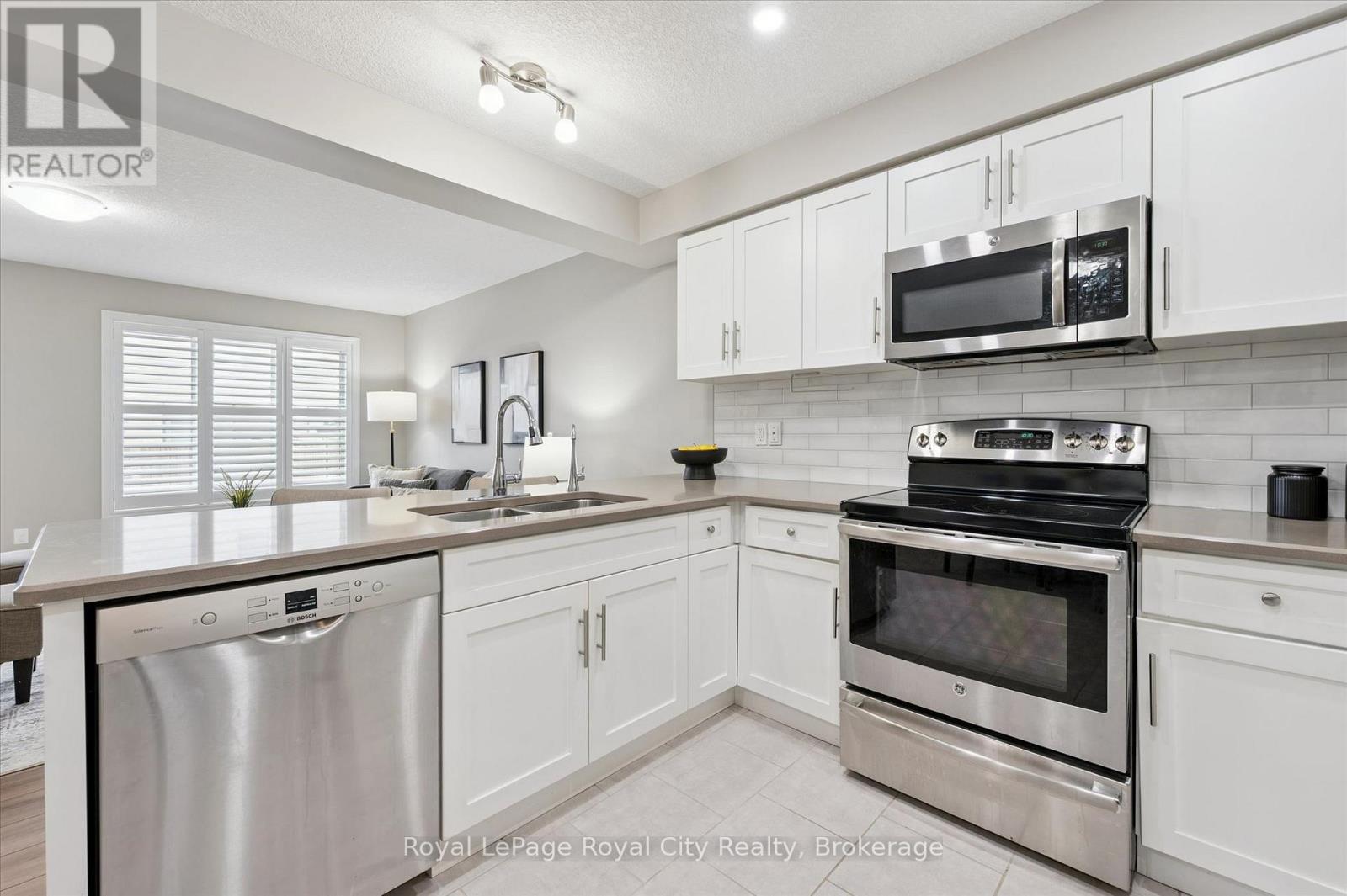 5 SANDYBAY AVENUE - 14