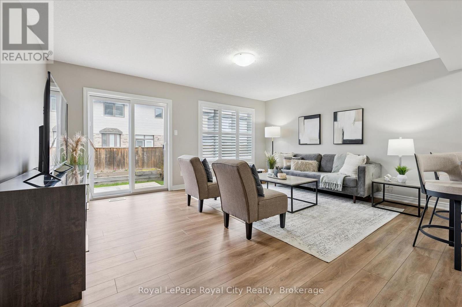 5 SANDYBAY AVENUE - 6