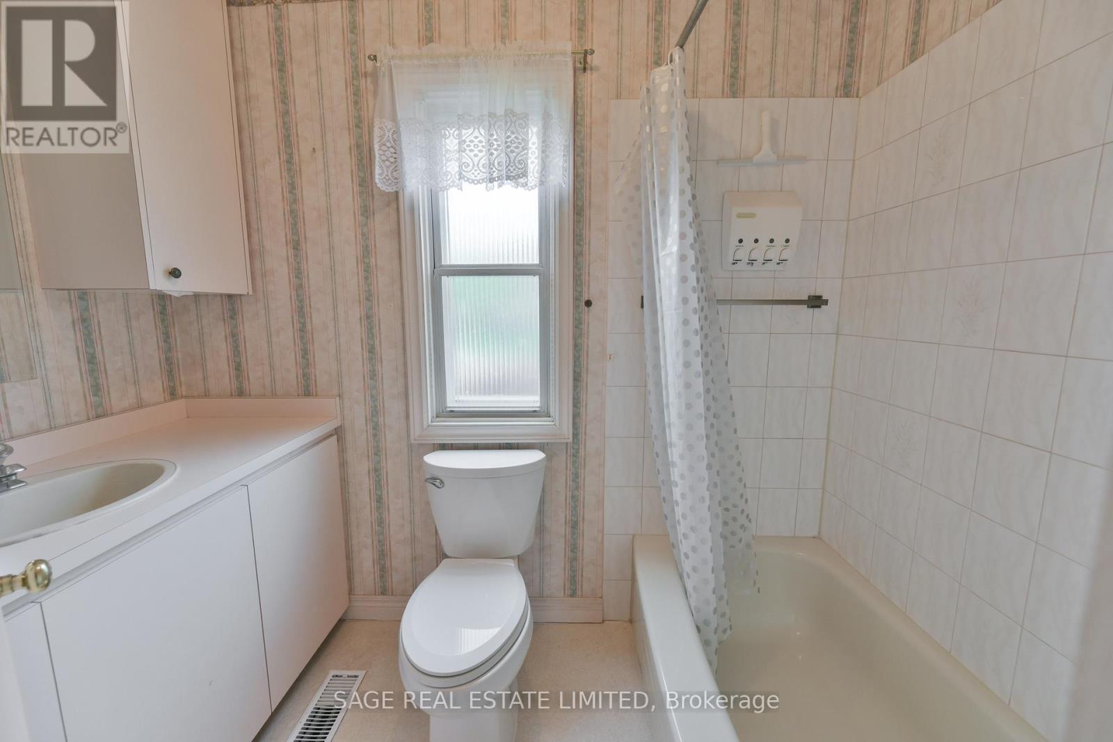 56 GRANGEMILL CRESCENT - 23