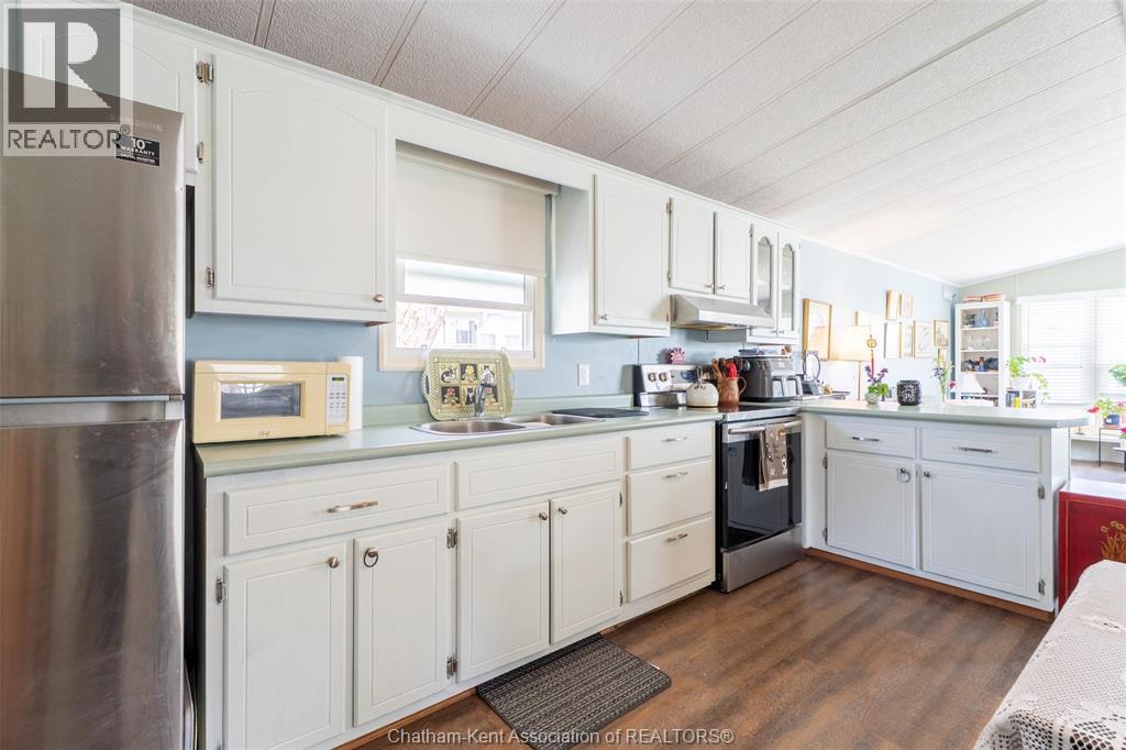 144 Dunkirk DRIVE - 17