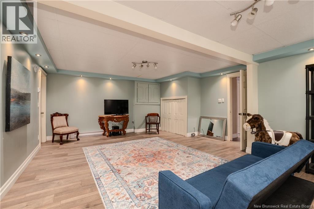 27 Guimond Court - 31