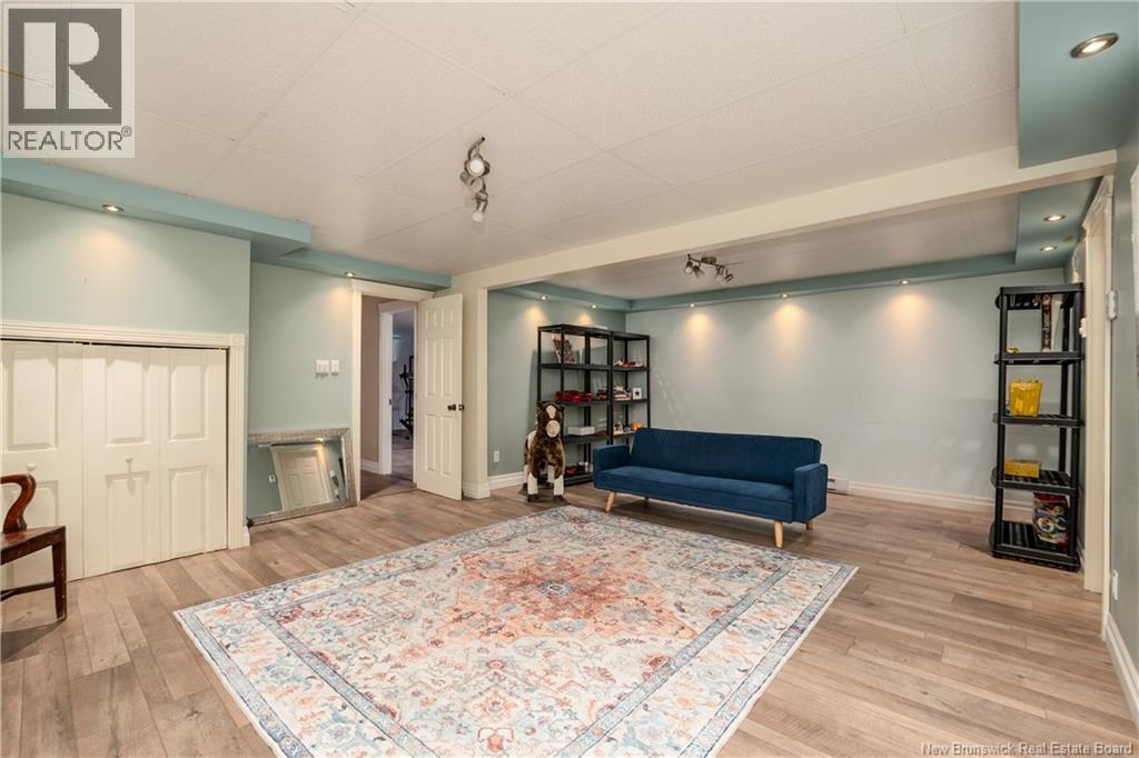 27 Guimond Court - 33