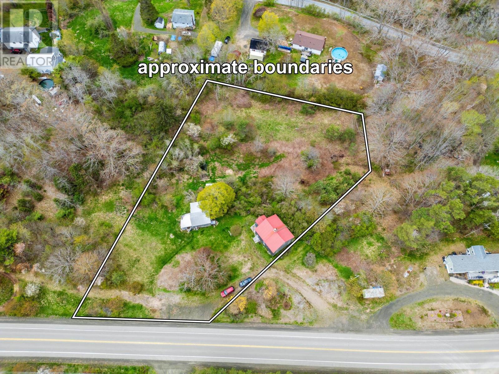 9427 Highway 8 - 5