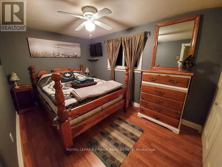 56 OAKDENE CRESCENT - 8