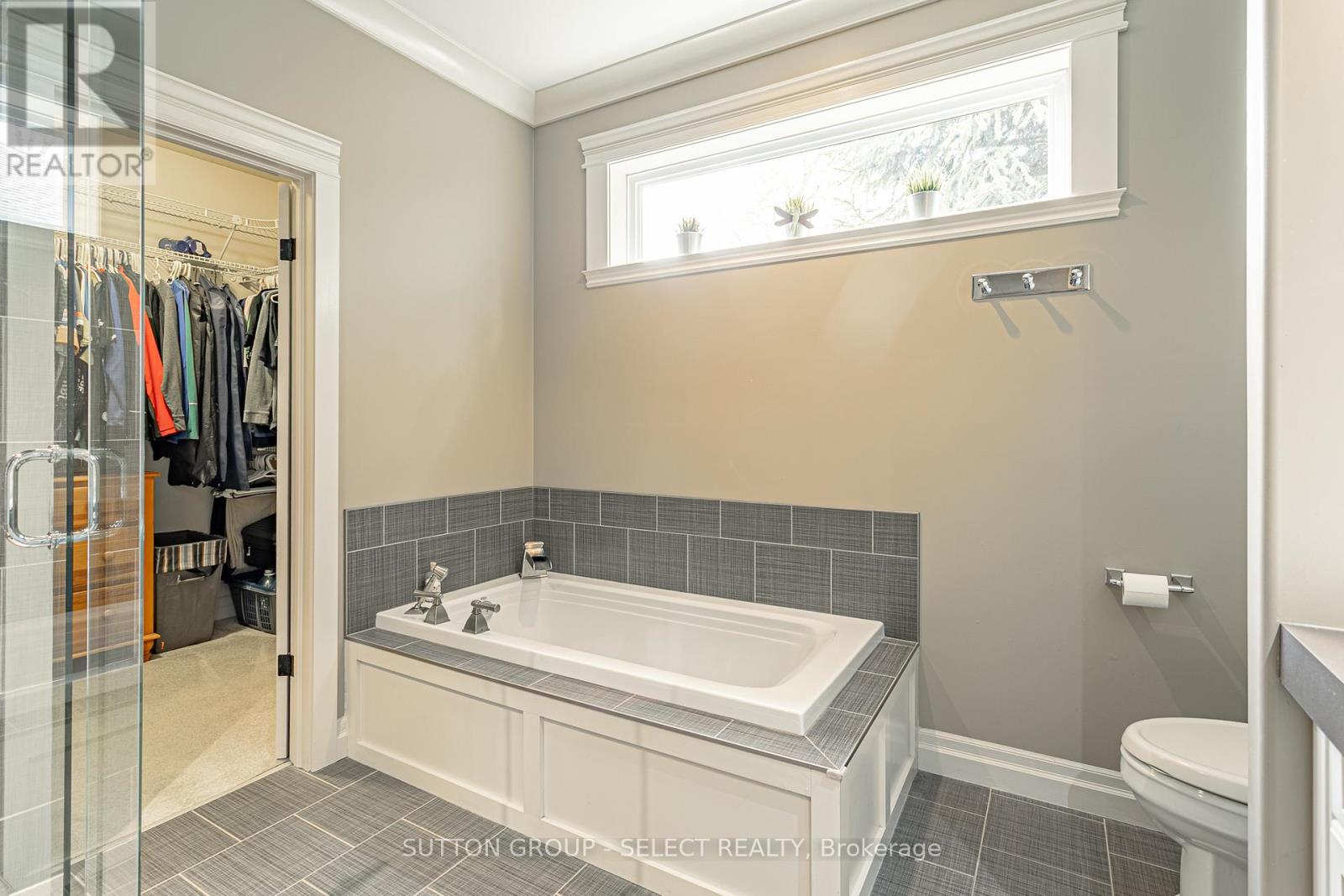 4 HAYTER DRIVE - Image 23