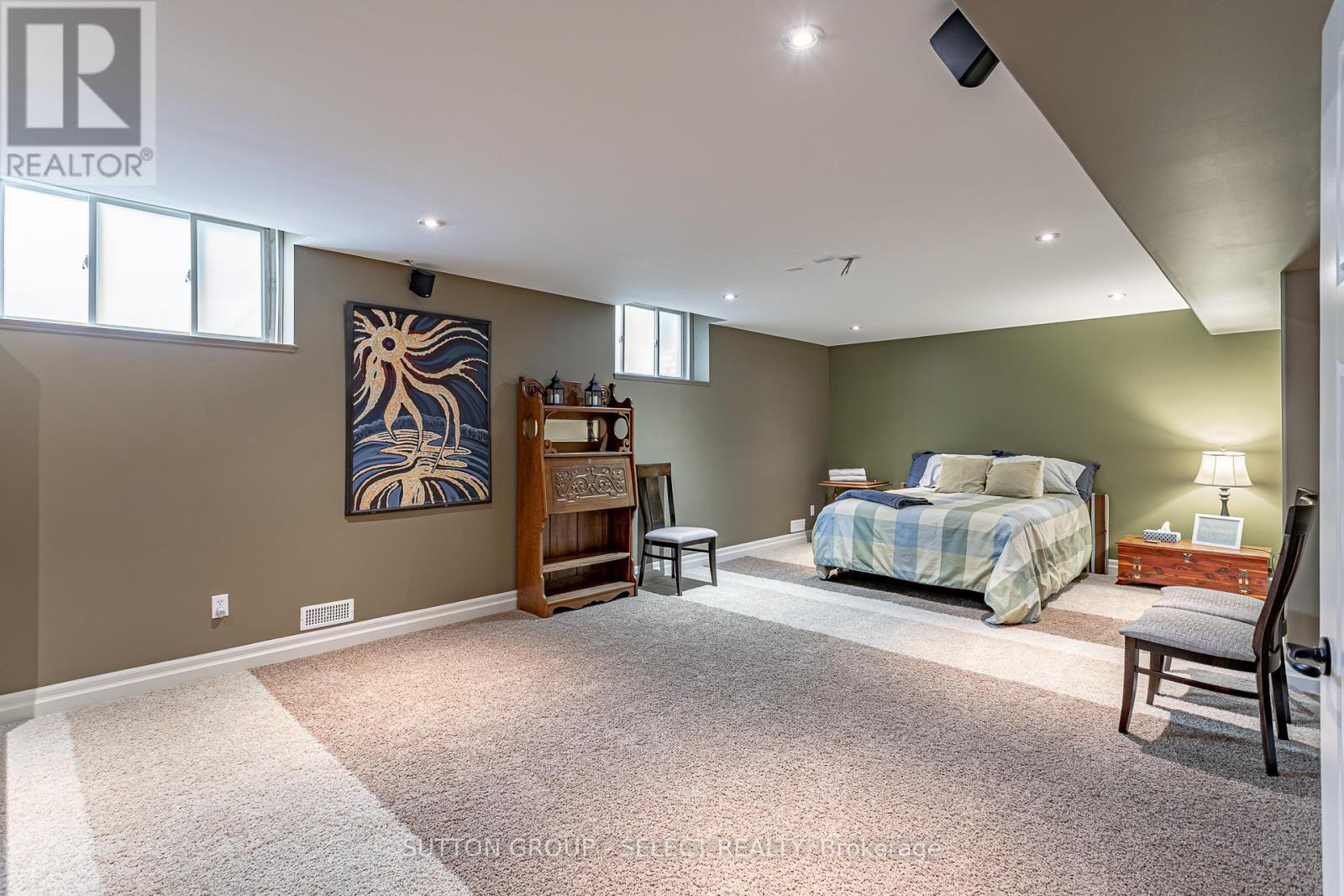 4 HAYTER DRIVE - Image 30