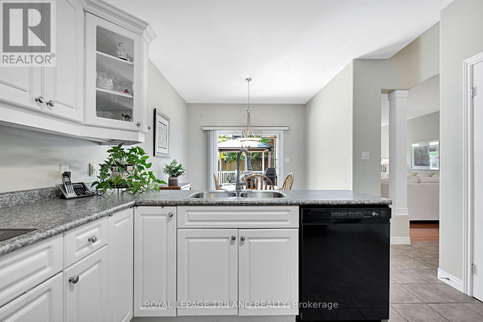 998 GABOR STREET - 14