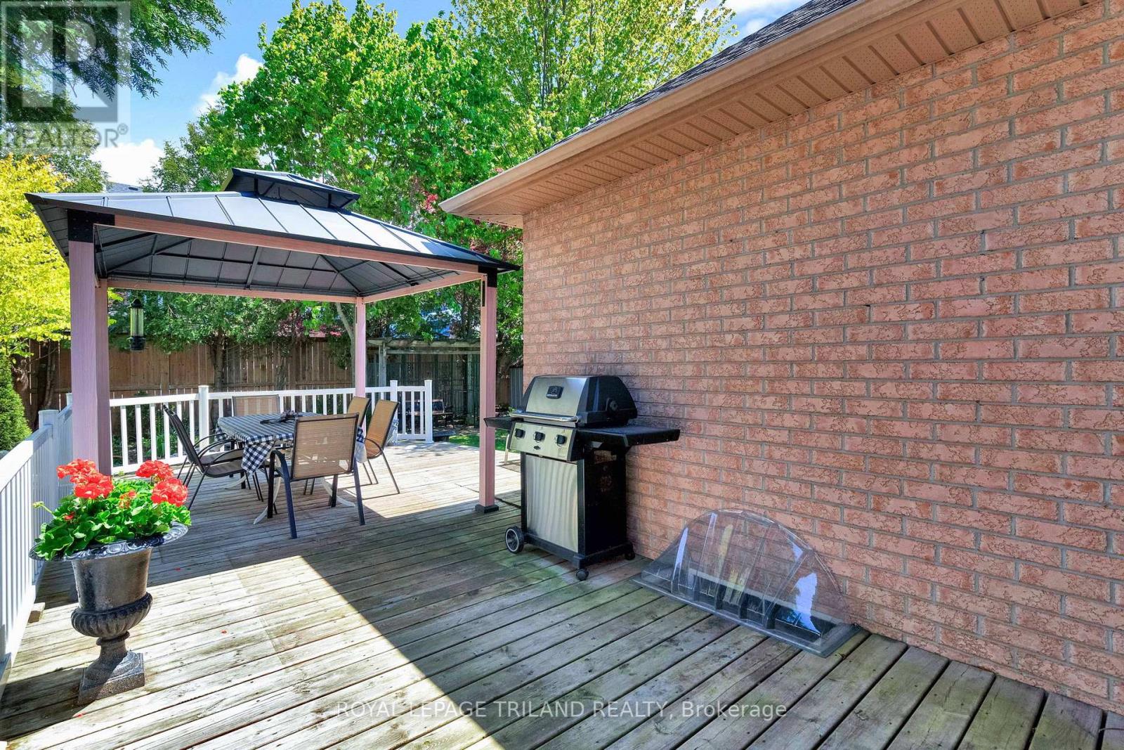 998 GABOR STREET - 42