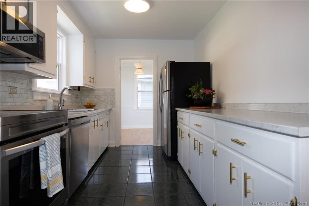 253 Gibson Street - 11