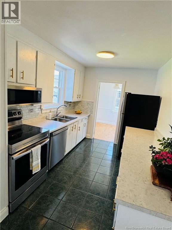 253 Gibson Street - 13