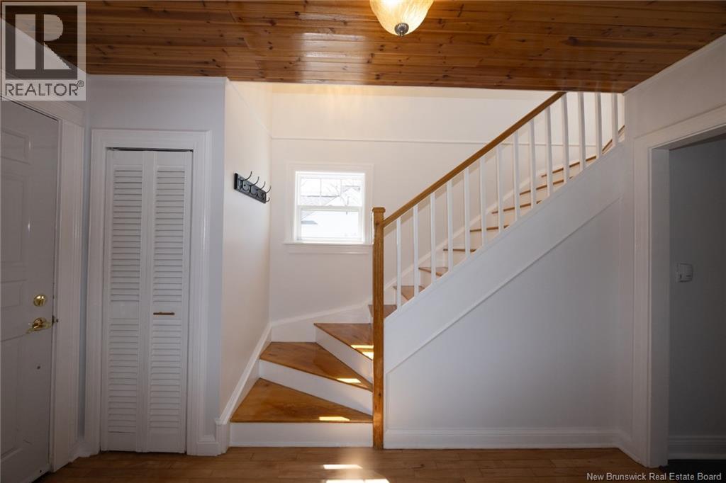 253 Gibson Street - 14