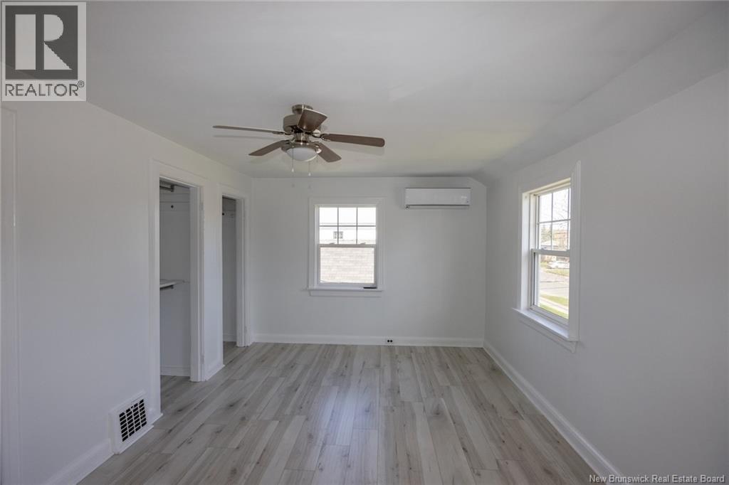 253 Gibson Street - 18