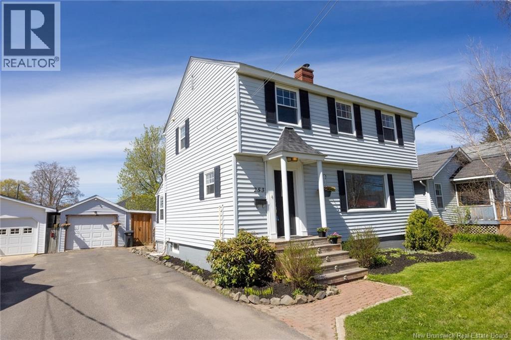 253 Gibson Street - Image 2